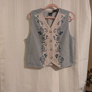 Vintage 90's Lizwear Embroidered Blue and White Vest. Size Medium. Cottagecore.